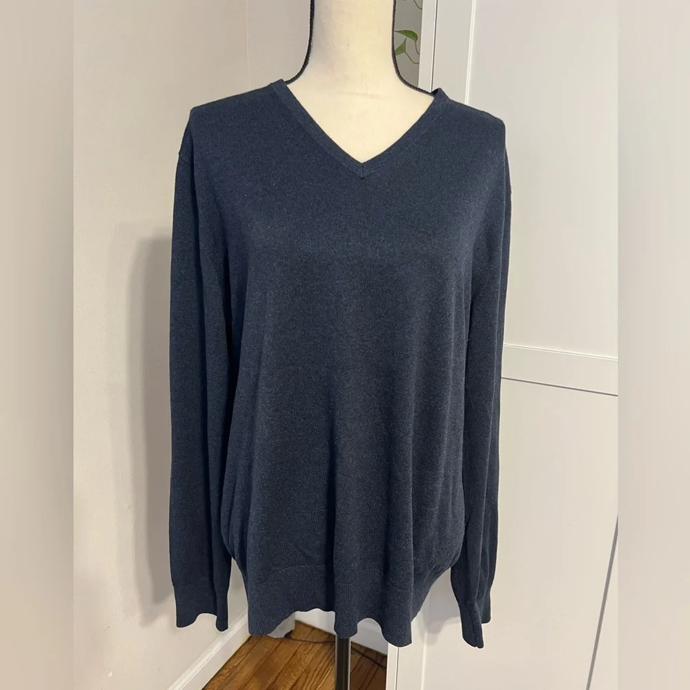 Banana Republic Charcoal V-Neck Sweater